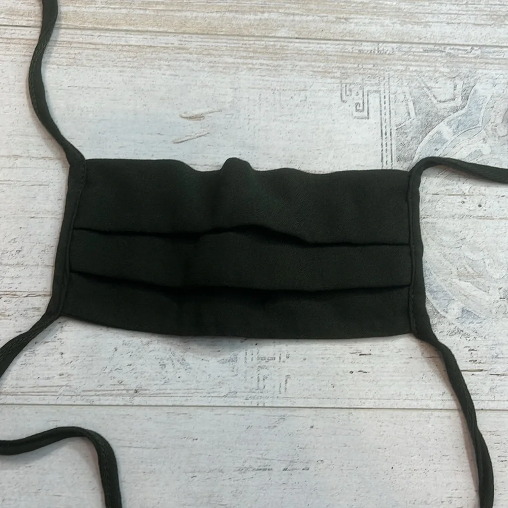 Reformation Dark Green Face Mask